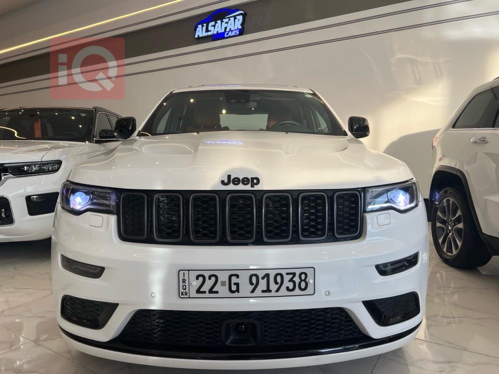 جیپ گراند شیرۆکی